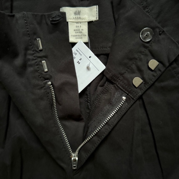 NWT H&M Logg Black Cotton Retro Vintage Style Pleated Cotton Chino Pants Size 2 - Picture 4 of 4
